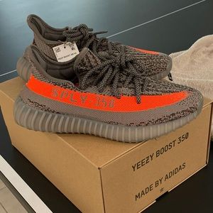 Yeezy Boost 350 V2 Adults (***NEW)